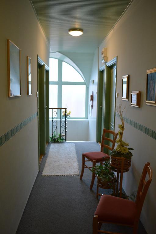 Bed and Breakfast Muskatli Panzio Győr Exterior foto